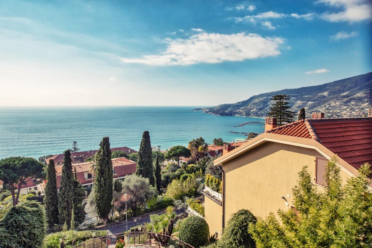 Una Terrazza Sul Golfo Di Ospedaletti By Wonderful Italy Extérieur photo